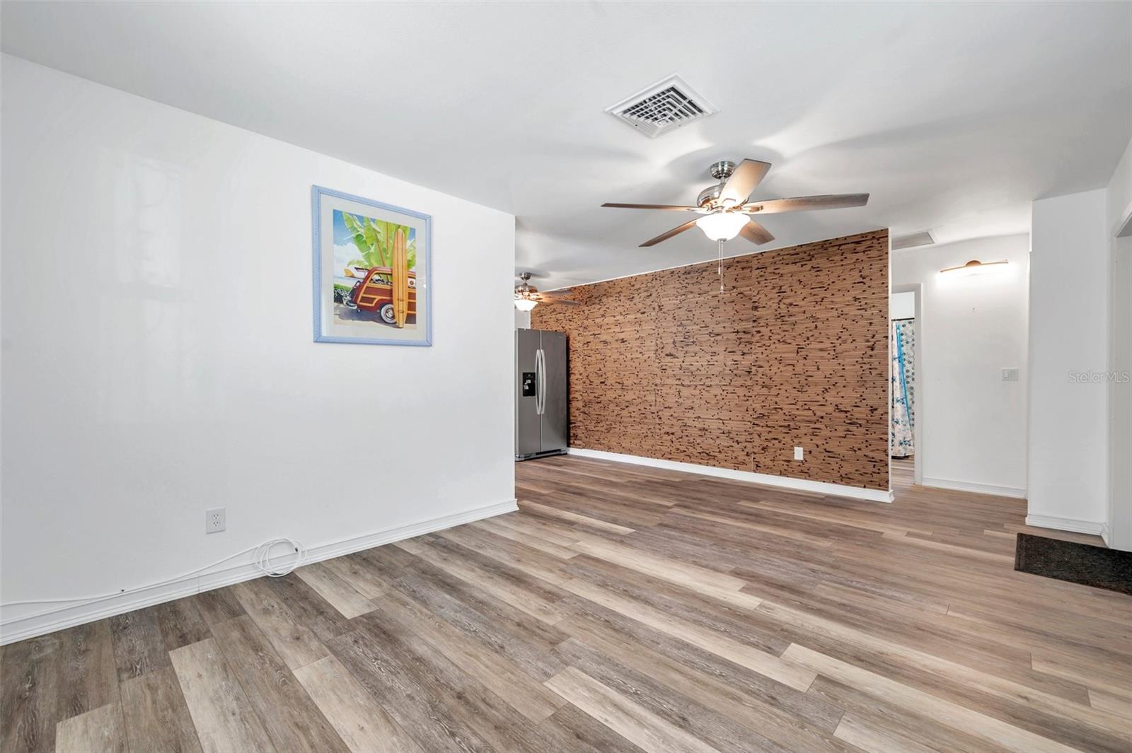 Image 9 of 29 For 5900 Cypress Street N