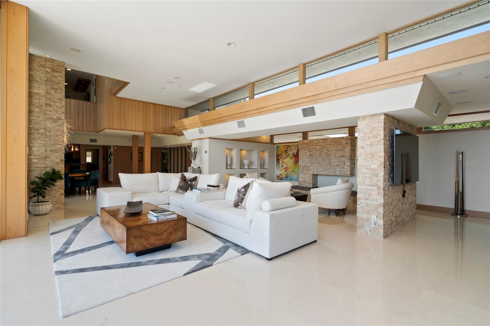 Listing photo id 13 for 10 Brightwaters Circle Ne