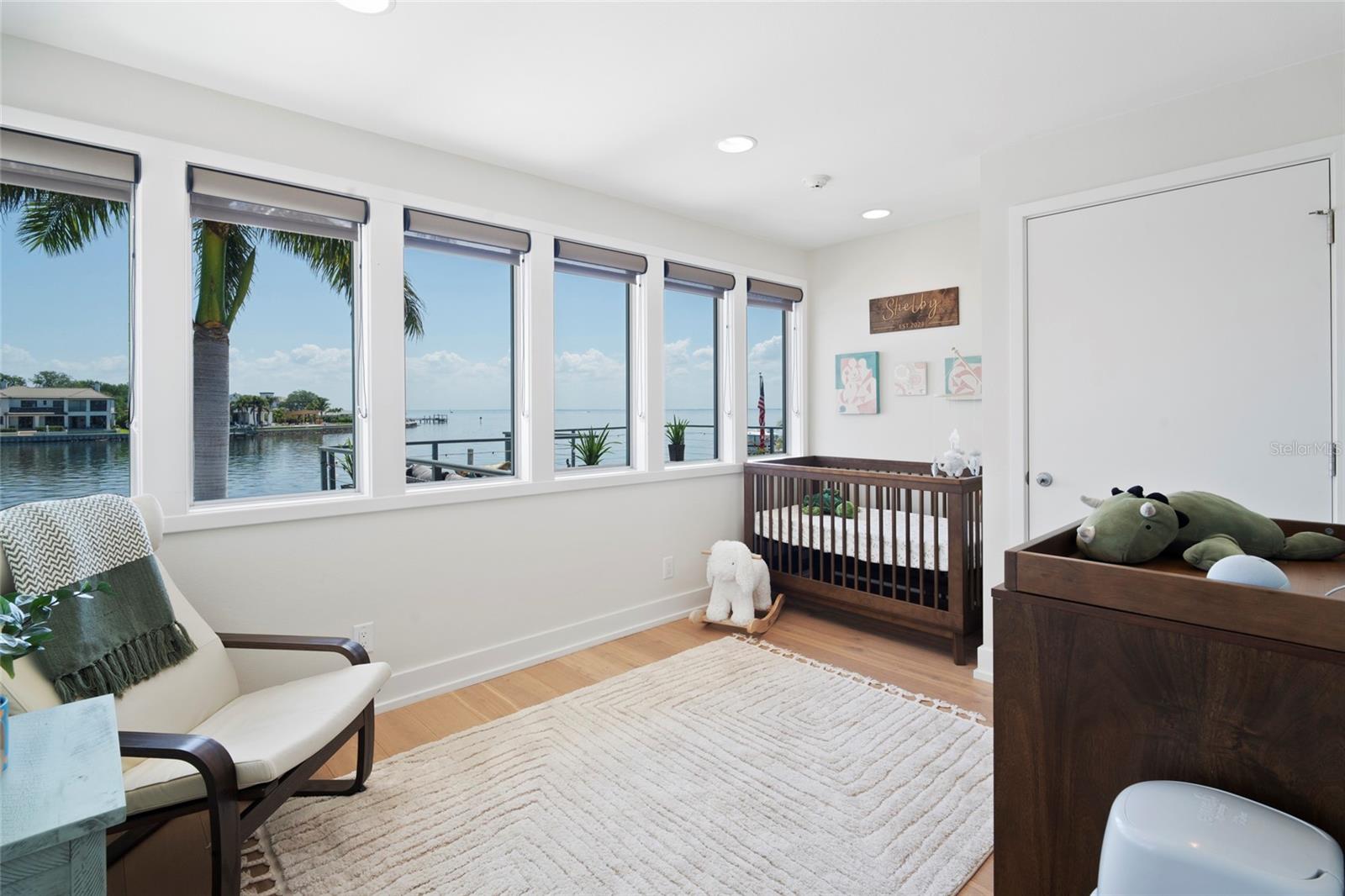 Listing photo id 31 for 10 Brightwaters Circle Ne