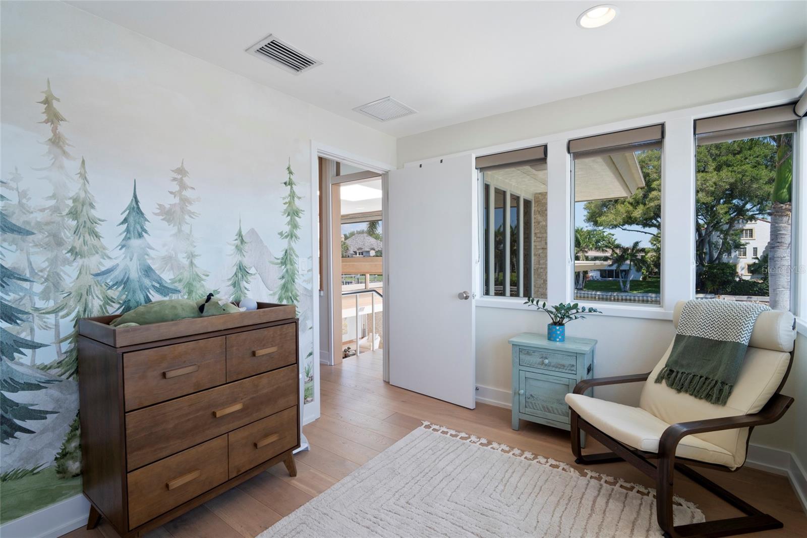 Listing photo id 32 for 10 Brightwaters Circle Ne