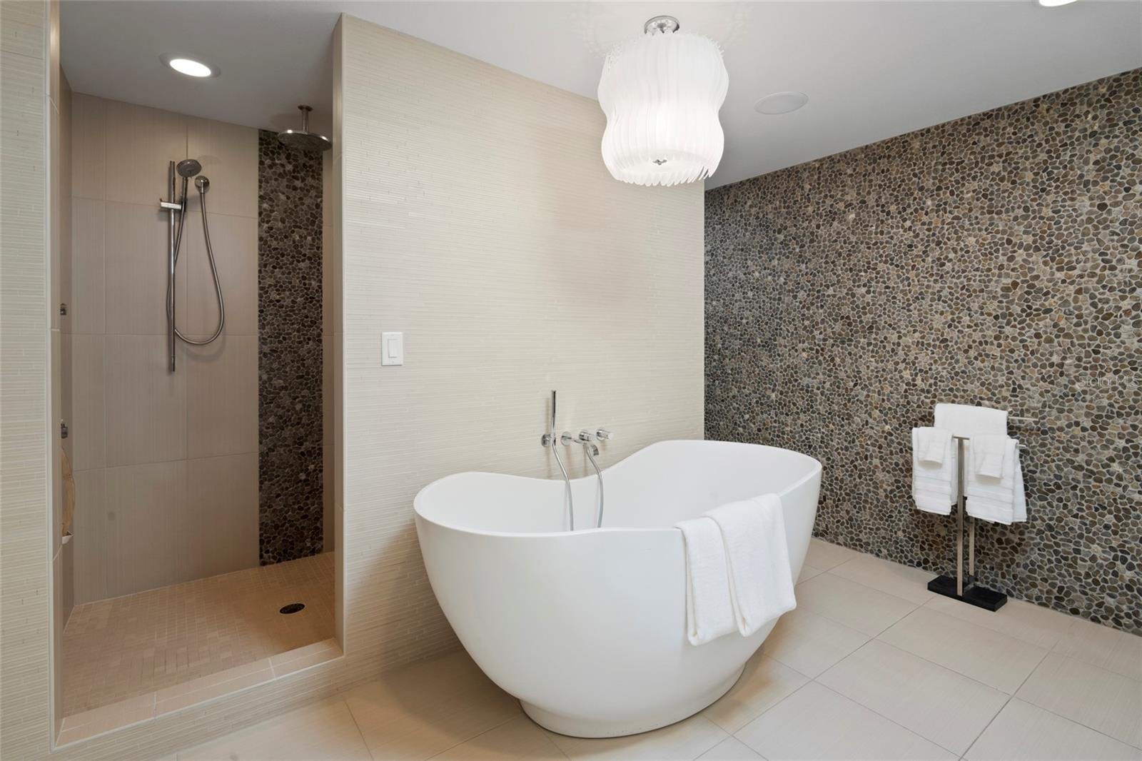 Listing photo id 40 for 10 Brightwaters Circle Ne