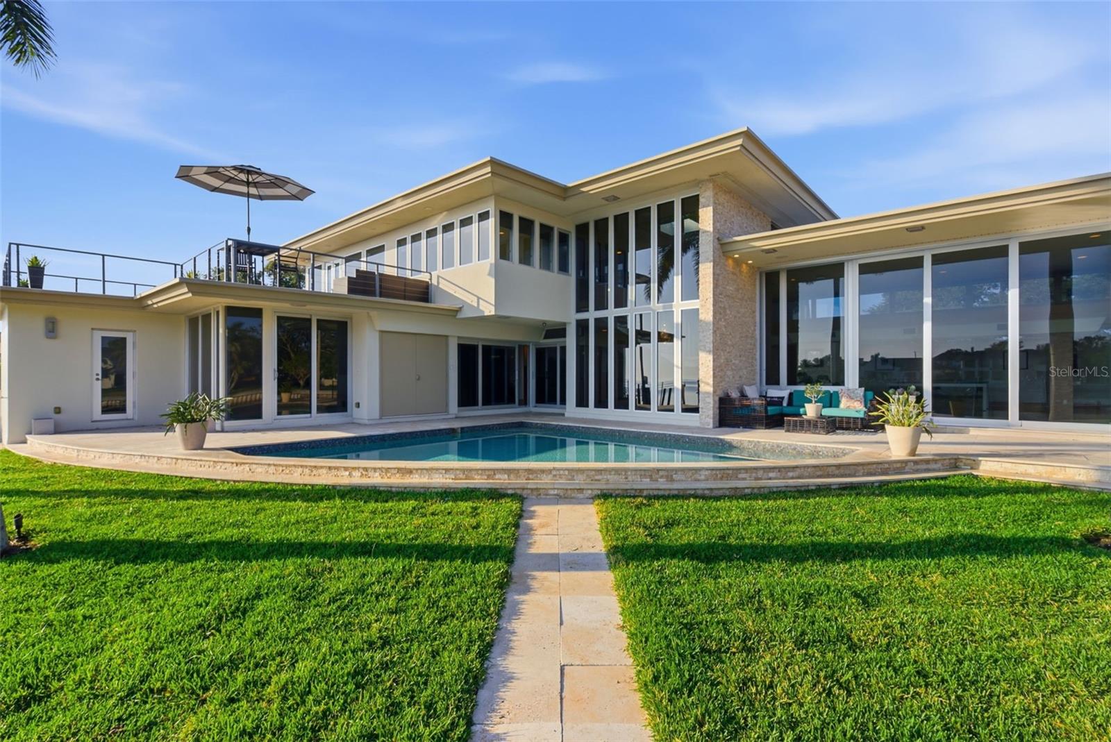 Listing photo id 49 for 10 Brightwaters Circle Ne