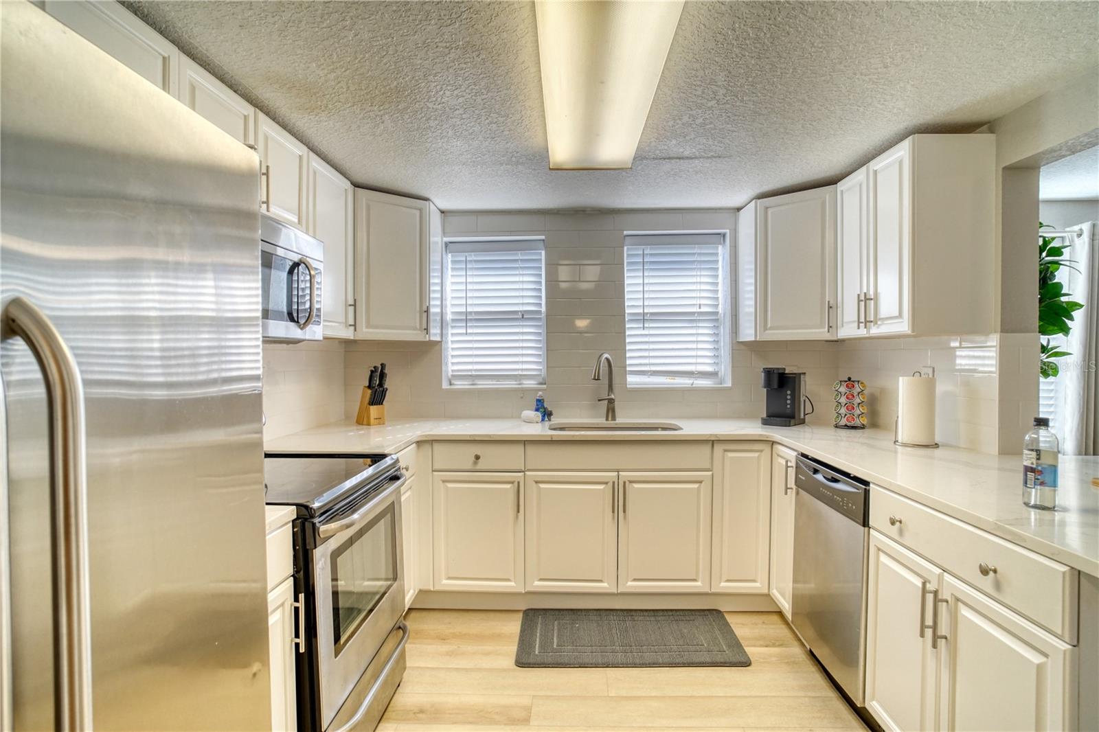 Image 13 of 31 For 1122 Brownell Street