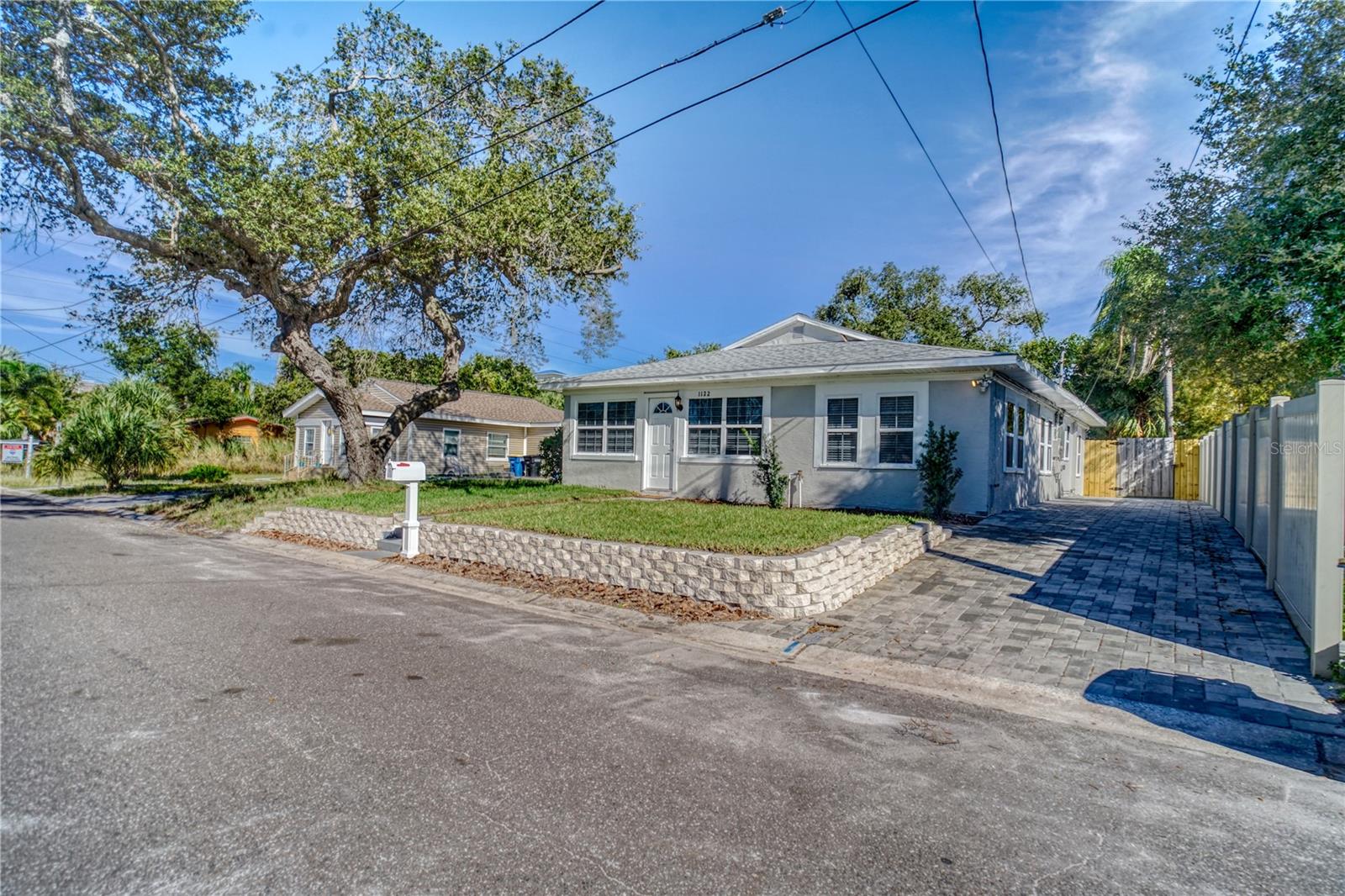 Image 2 of 31 For 1122 Brownell Street