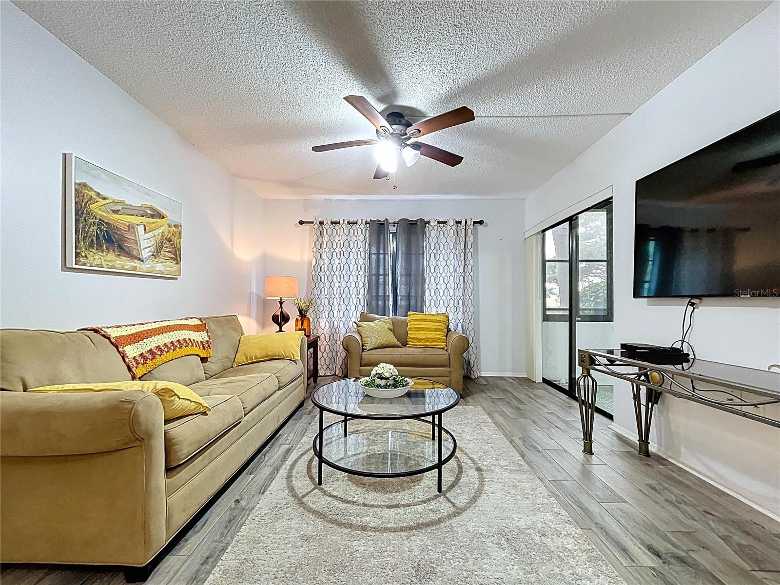 Image 11 of 34 For 2587 Countryside Boulevard 6107