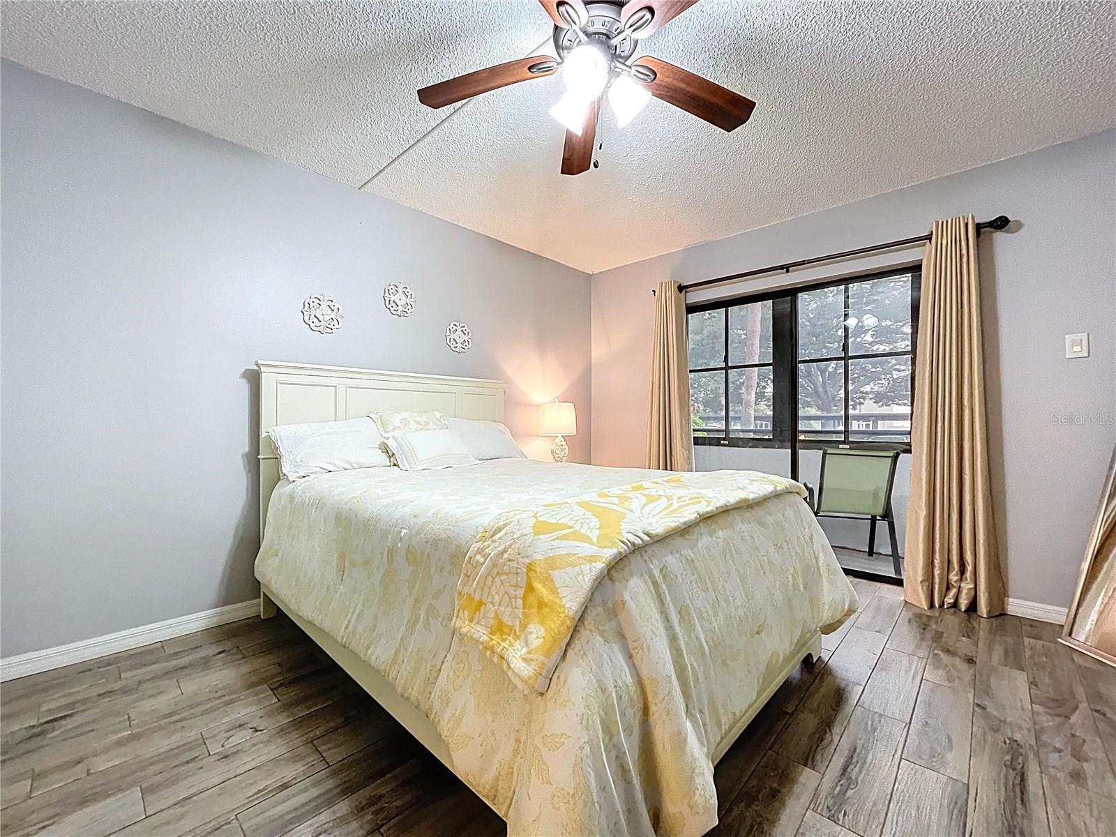 Image 14 of 34 For 2587 Countryside Boulevard 6107
