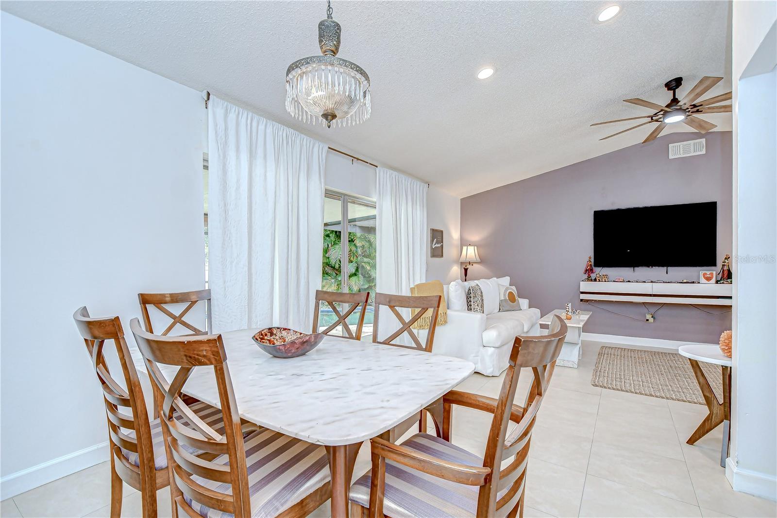Image 14 of 33 For 7613 Sanibel Circle