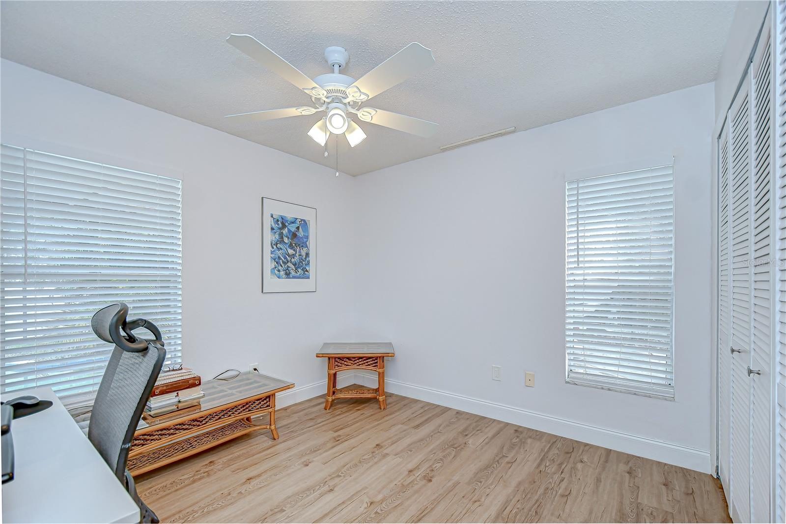 Image 20 of 33 For 7613 Sanibel Circle