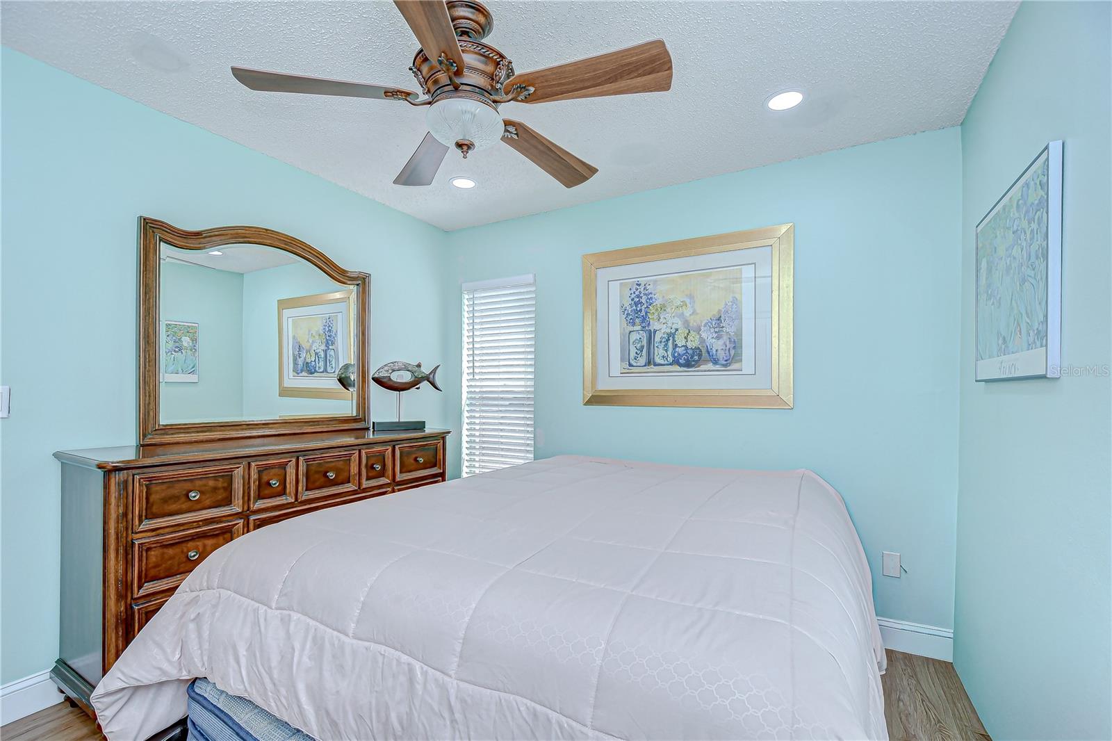 Image 23 of 33 For 7613 Sanibel Circle