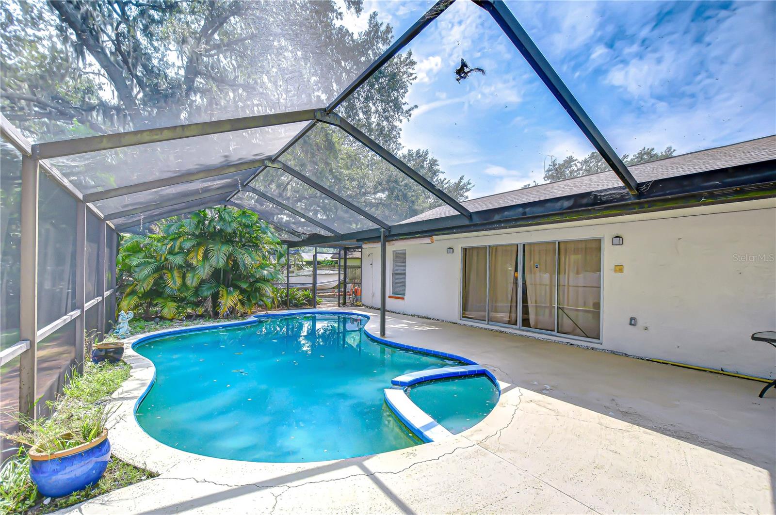 Image 25 of 33 For 7613 Sanibel Circle