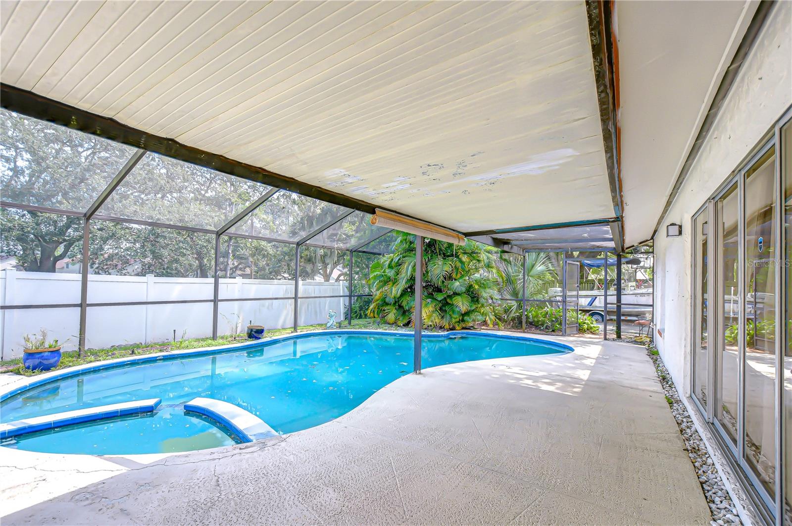 Image 26 of 33 For 7613 Sanibel Circle