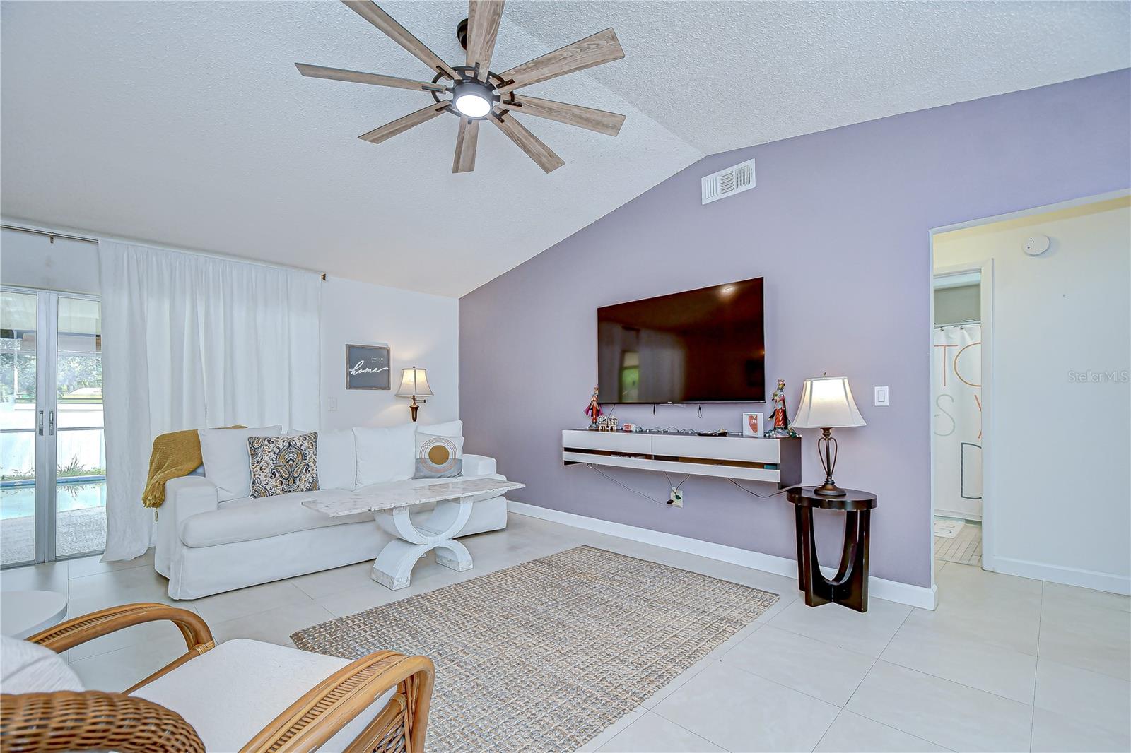 Image 7 of 33 For 7613 Sanibel Circle