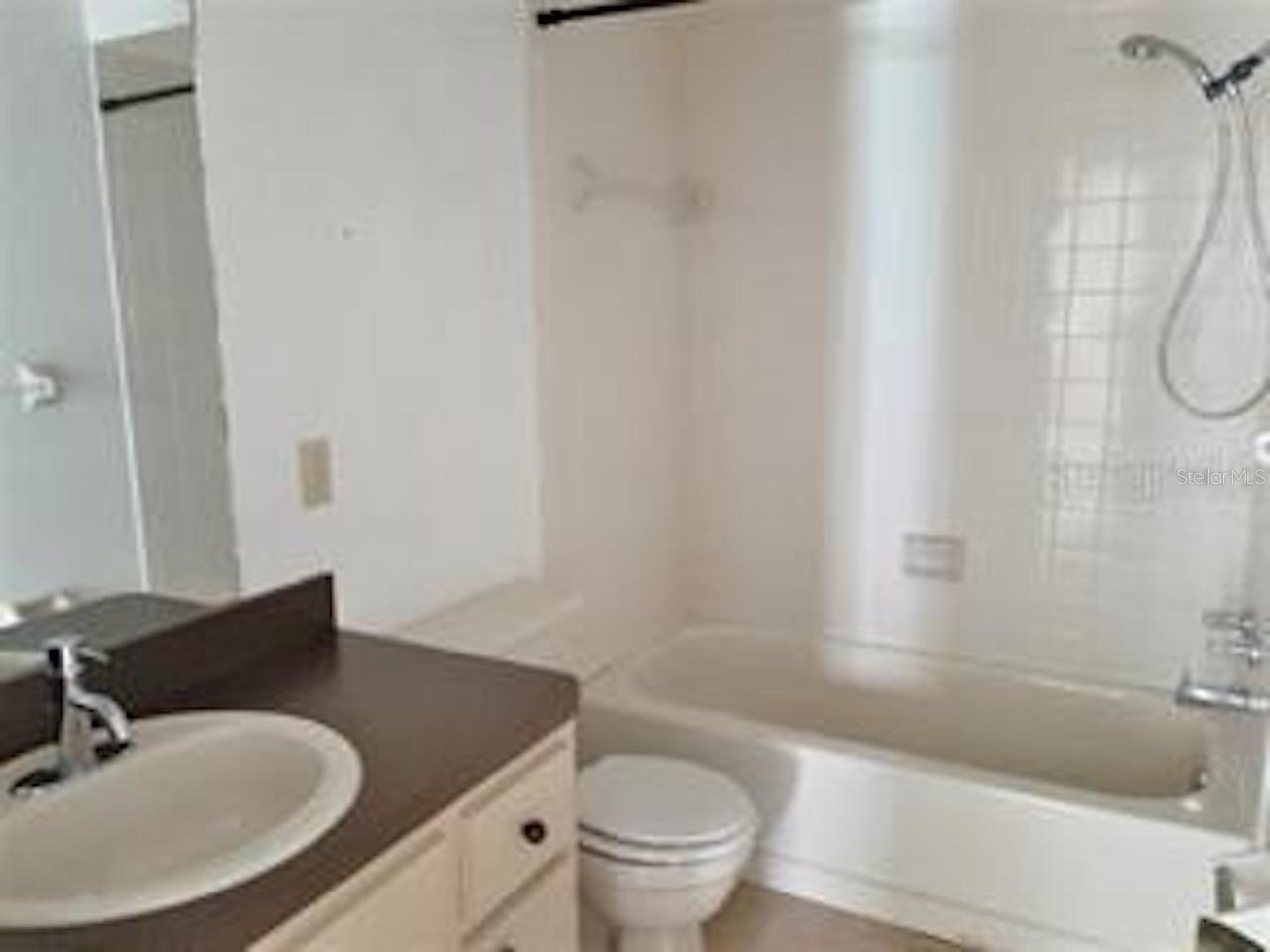 Image 8 of 11 For 3941 Elvira Court