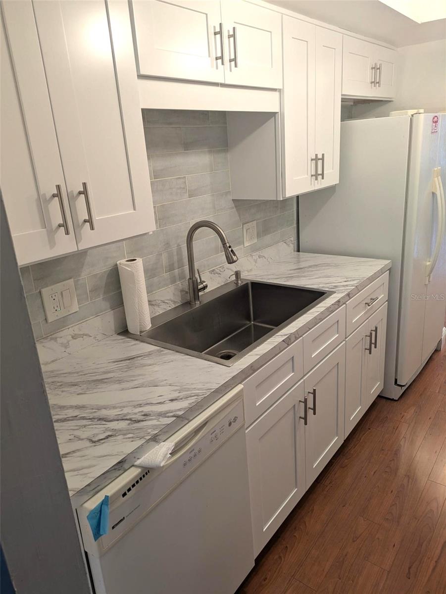 Image 12 of 12 For 5060 76th Avenue N 401