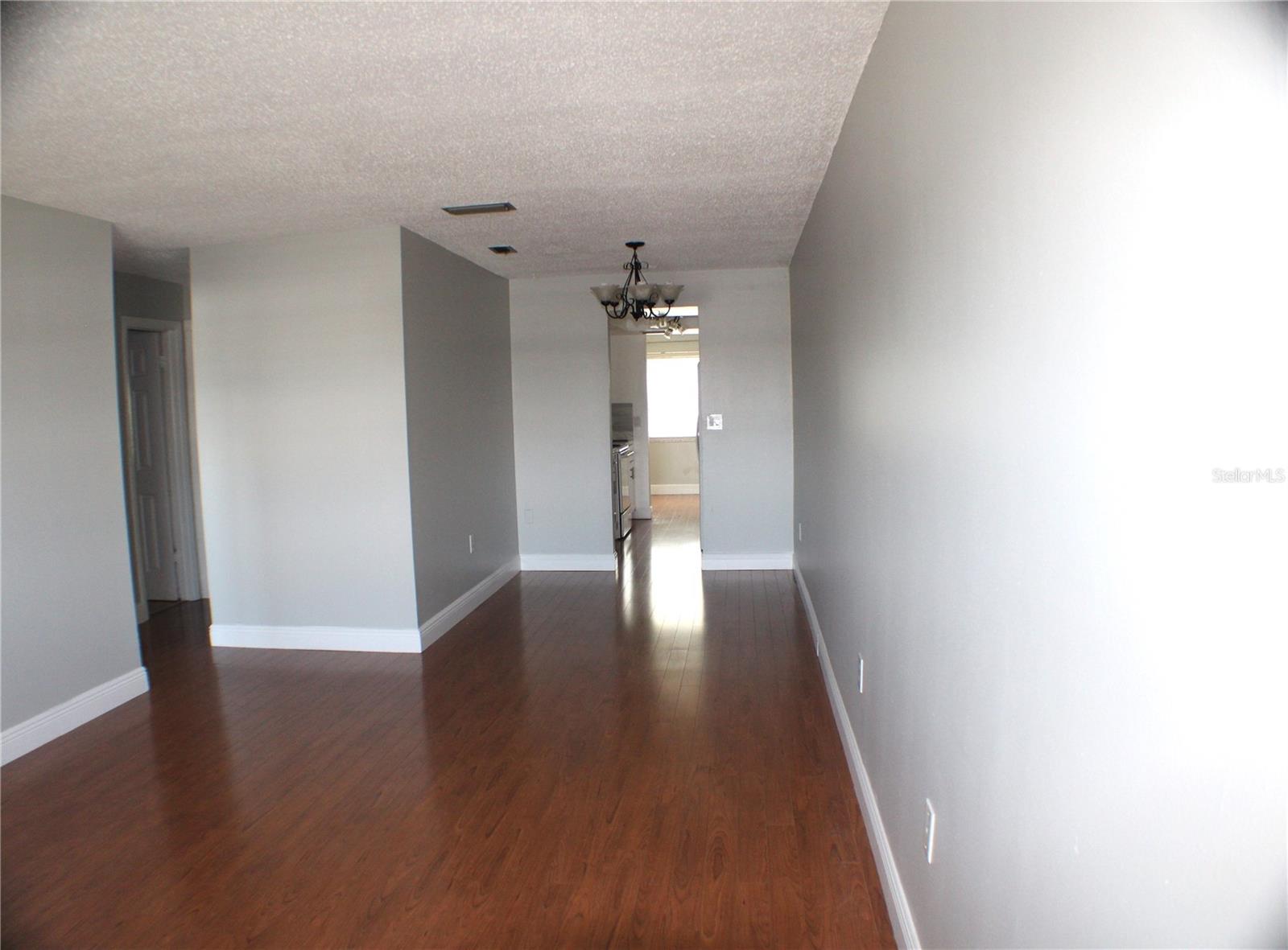 Image 4 of 12 For 5060 76th Avenue N 401