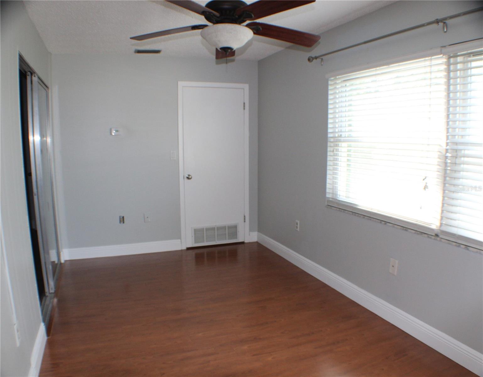 Image 5 of 12 For 5060 76th Avenue N 401
