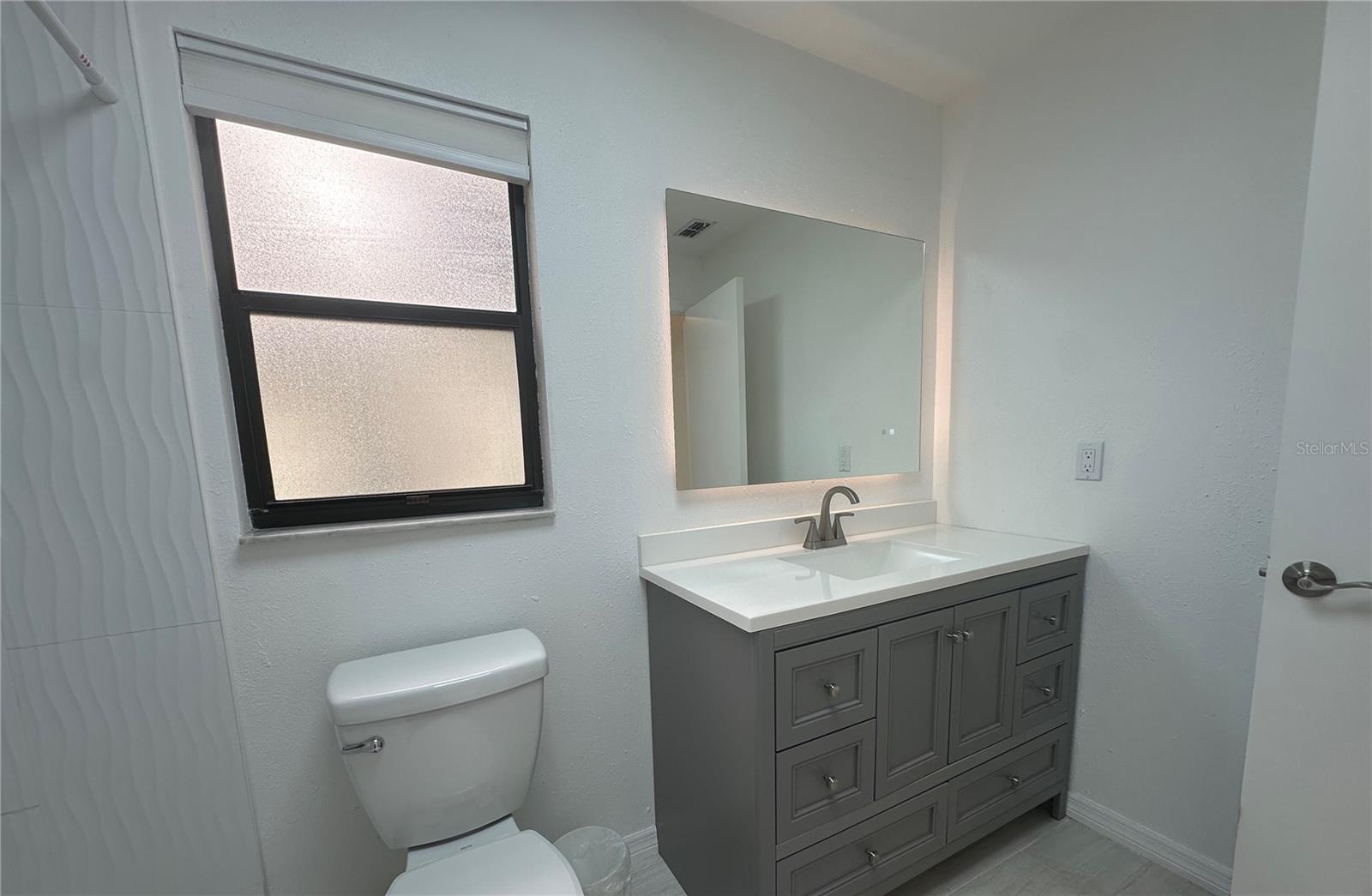 Image 15 of 19 For 8618 Woodbridge Drive