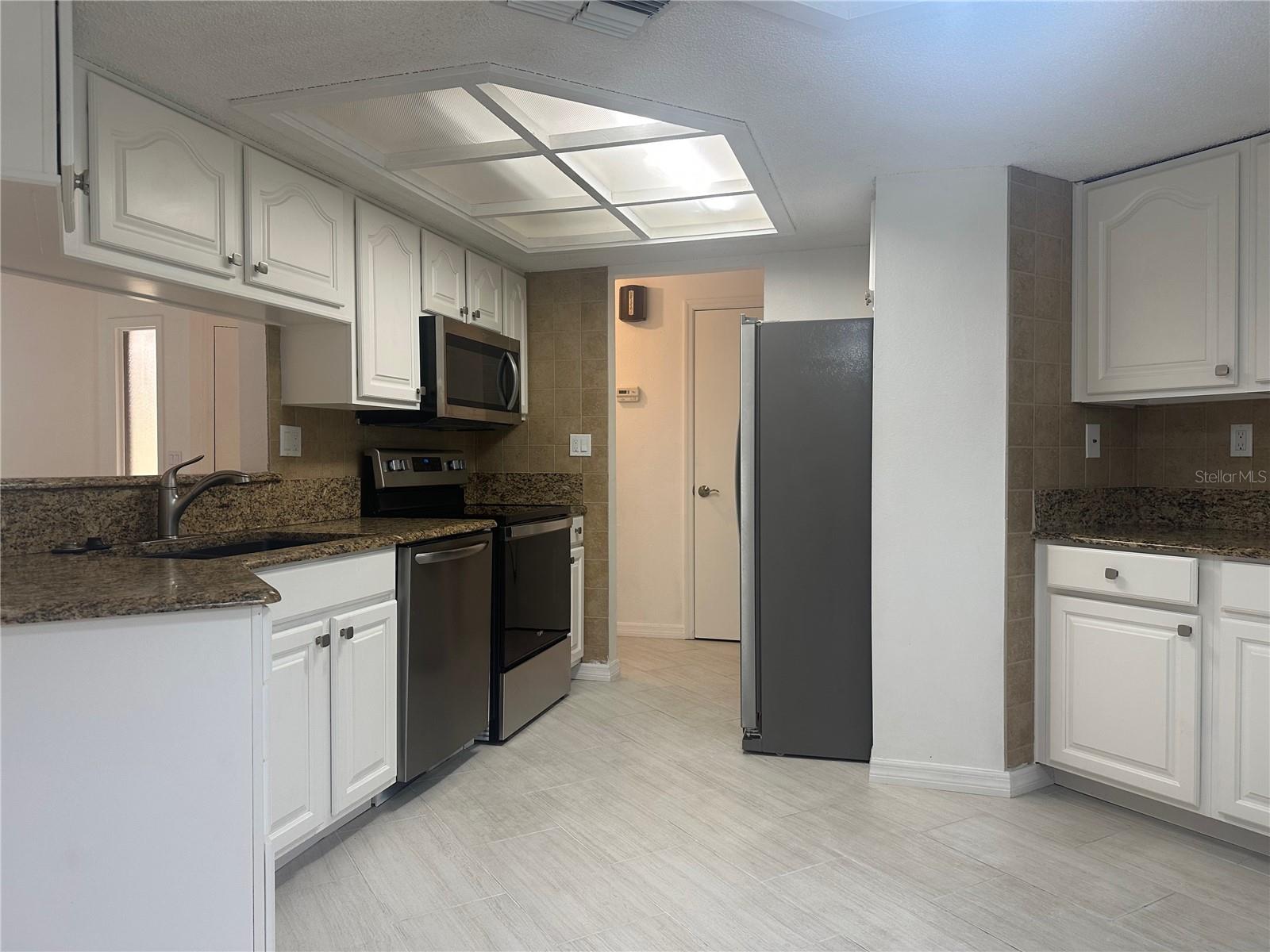 Image 3 of 19 For 8618 Woodbridge Drive