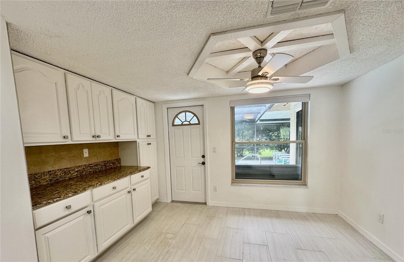 Image 4 of 19 For 8618 Woodbridge Drive