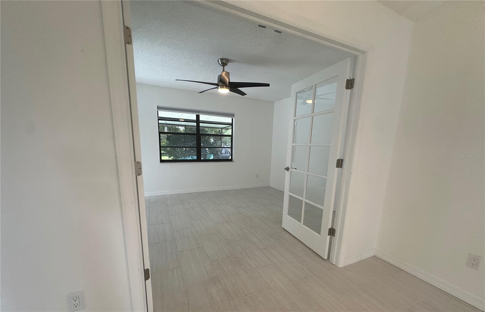 Image 6 of 19 For 8618 Woodbridge Drive