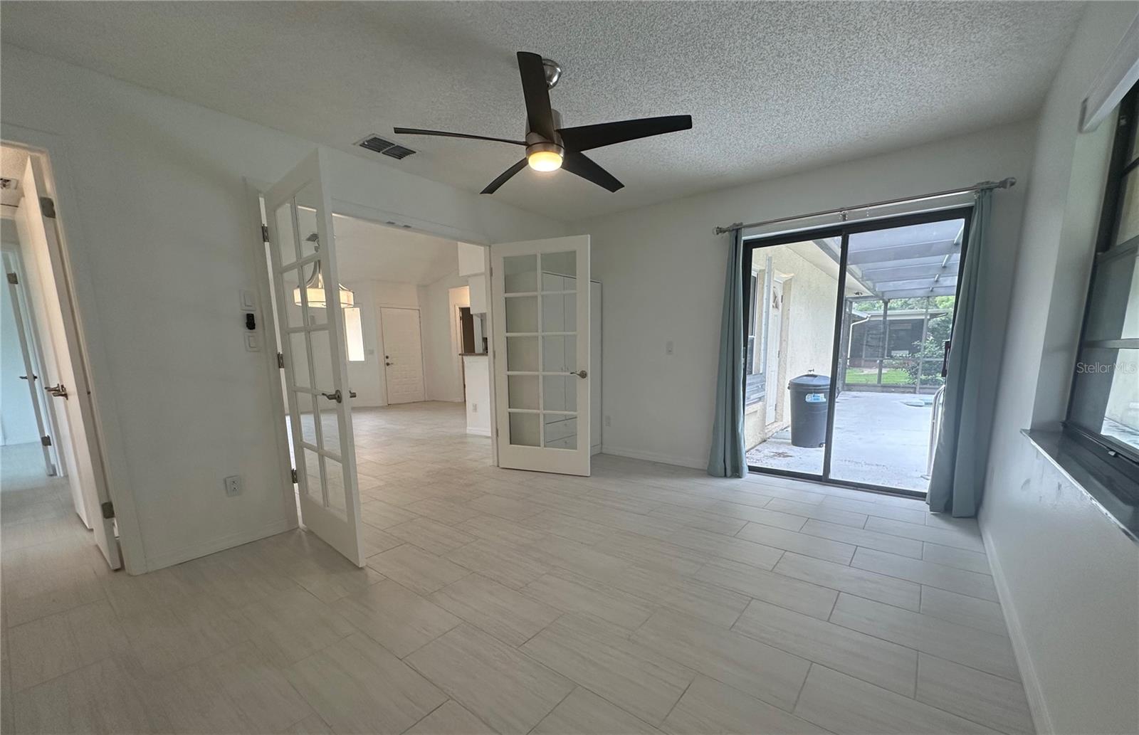 Image 8 of 19 For 8618 Woodbridge Drive