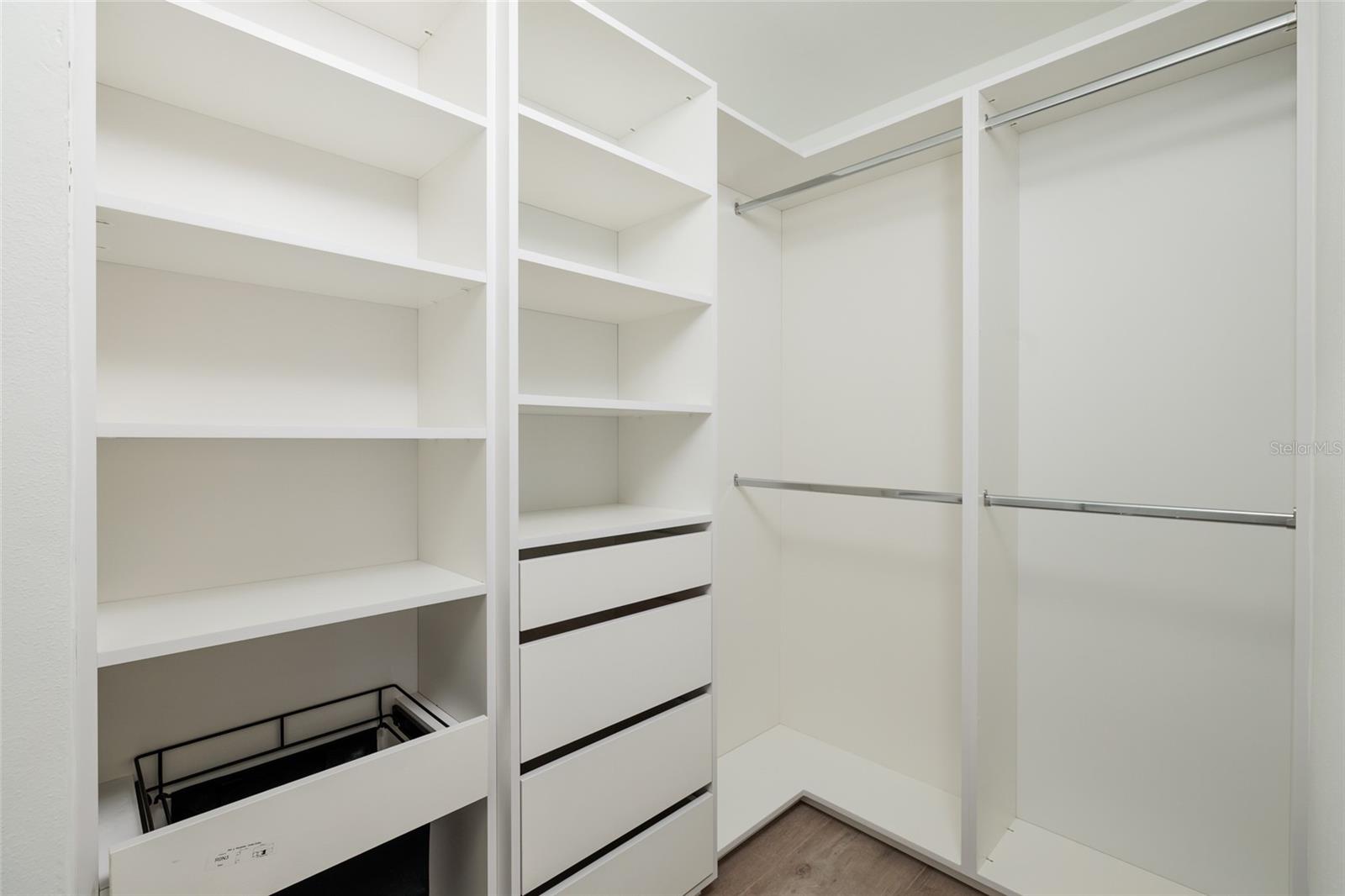 Image 31 of 41 For 9723 Oak Street Ne