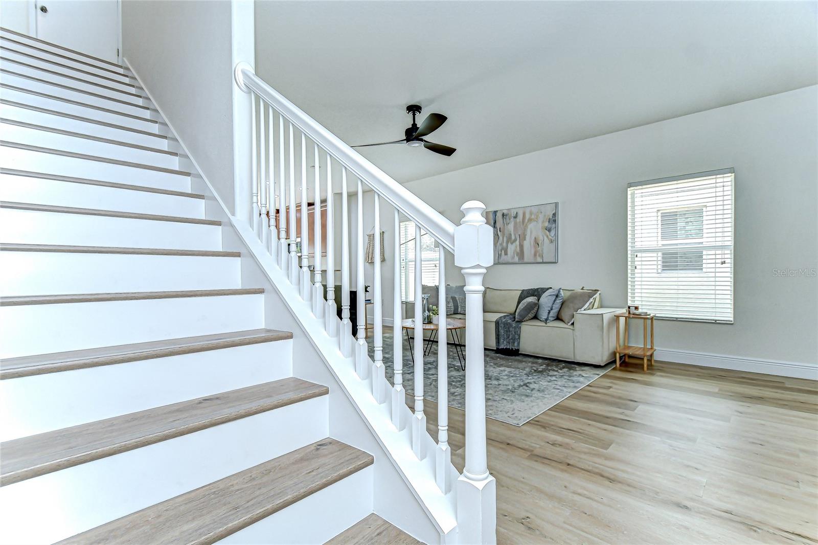 Image 25 of 39 For 12523 Field Point Way