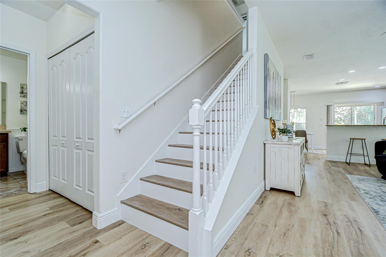 Image 26 of 39 For 12523 Field Point Way