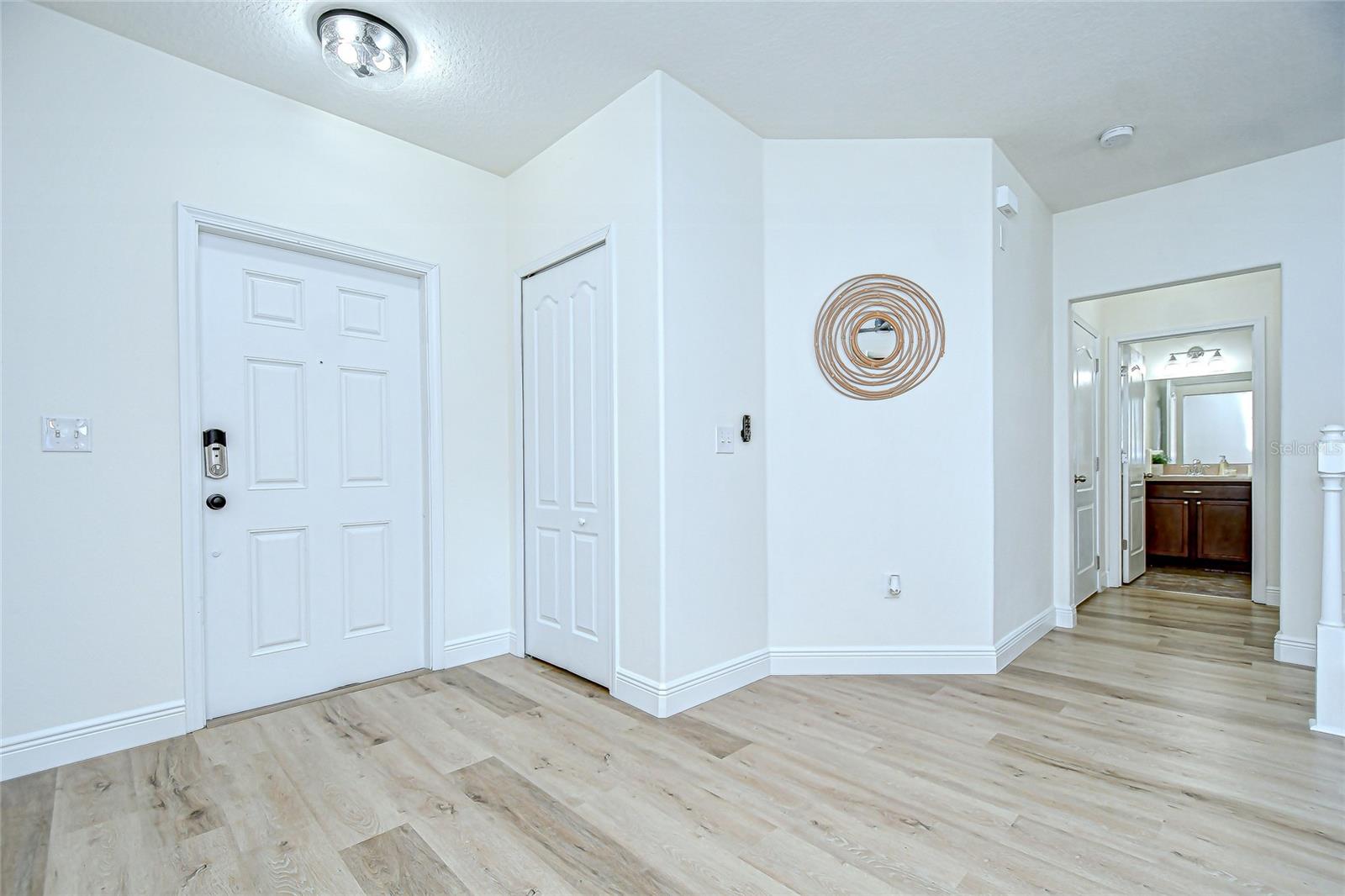 Image 4 of 39 For 12523 Field Point Way