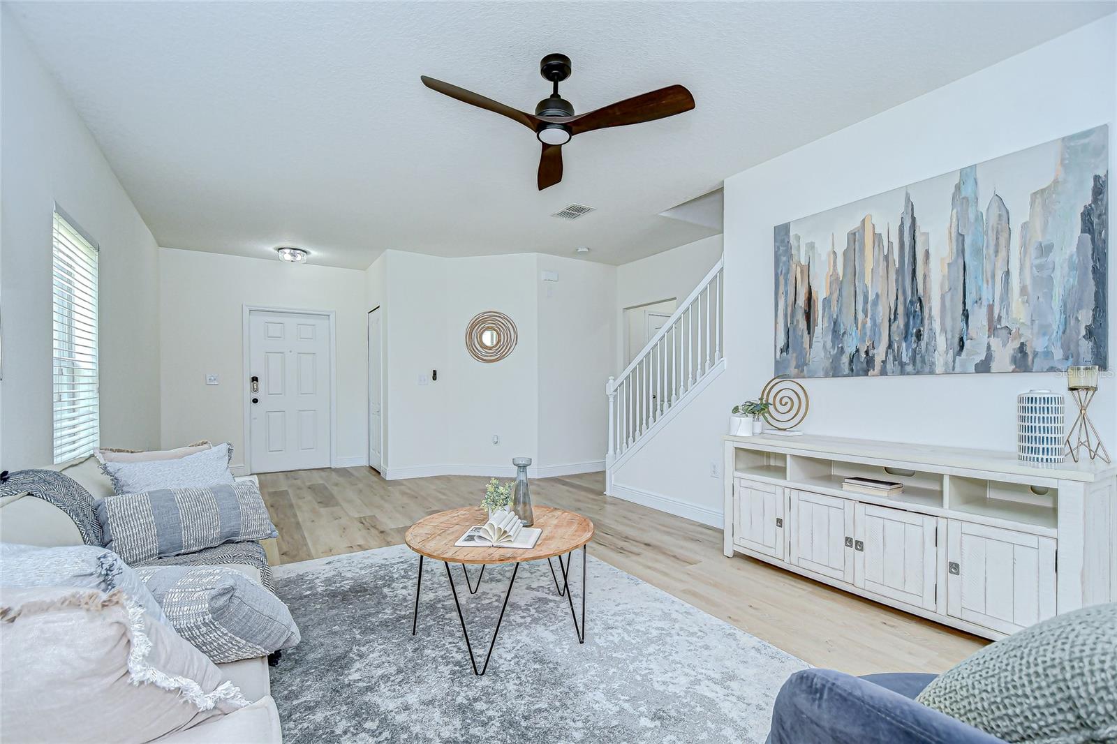 Image 9 of 39 For 12523 Field Point Way