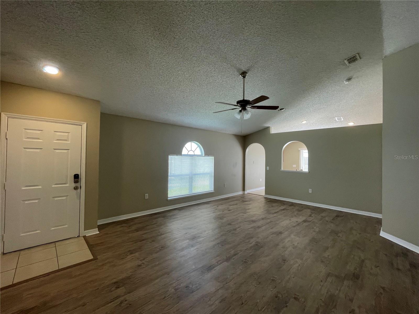 Image 7 of 14 For 10436 Opus Drive