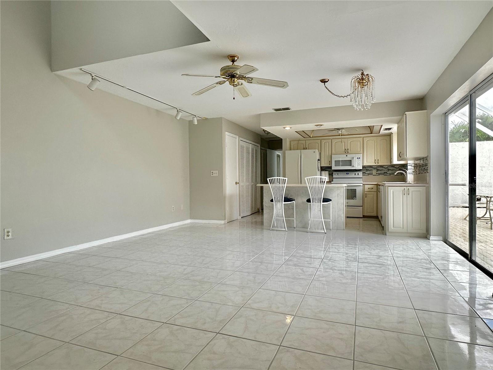 Image 13 of 20 For 13690 Raleigh Ln  J1