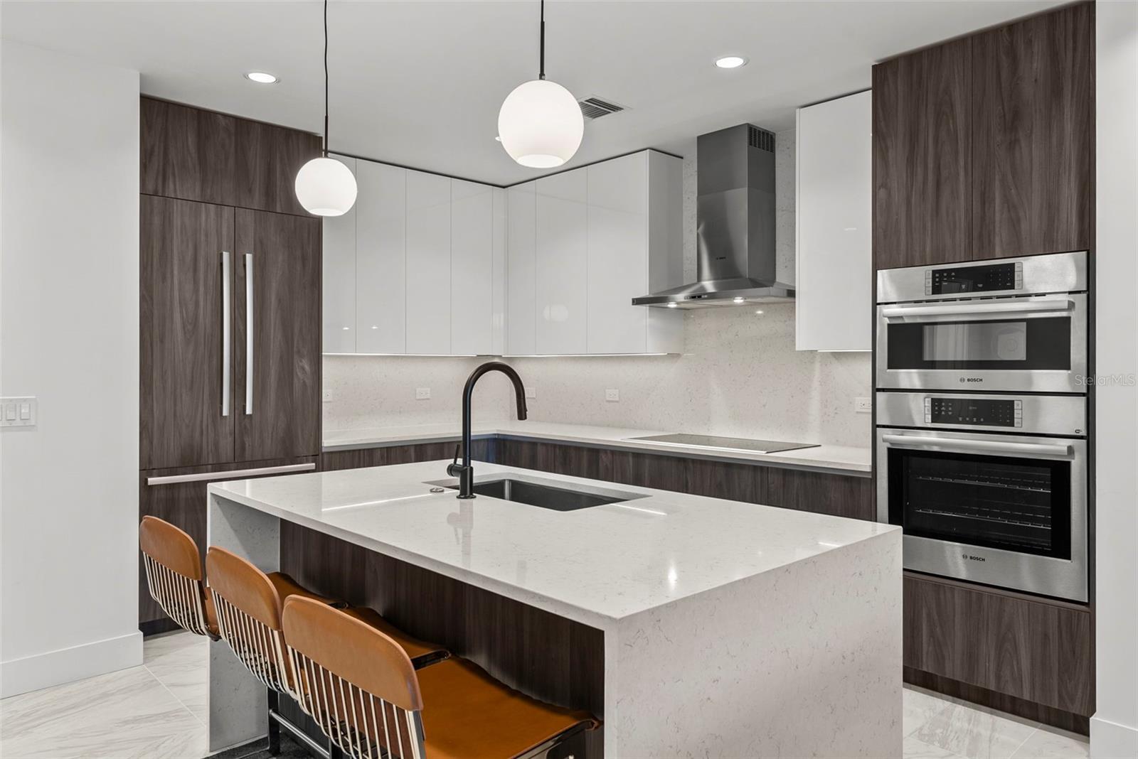 Image 13 of 100 For 777 3rd Avenue N 1502