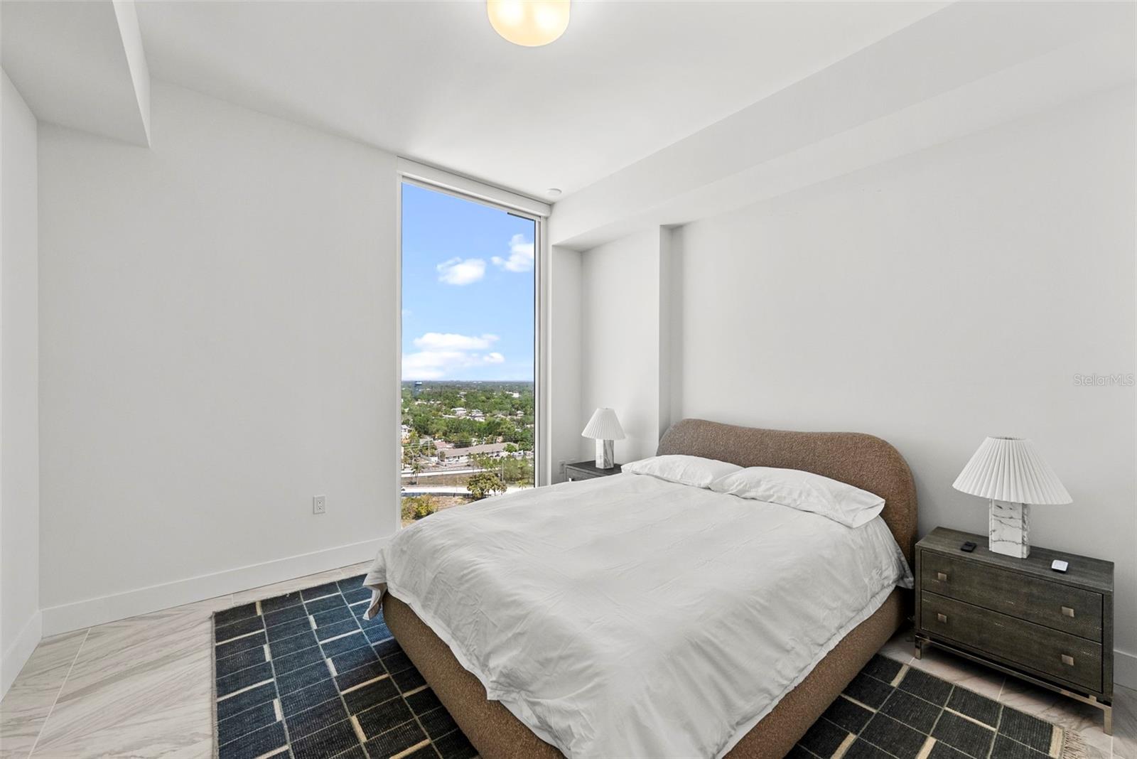 Image 35 of 100 For 777 3rd Avenue N 1502
