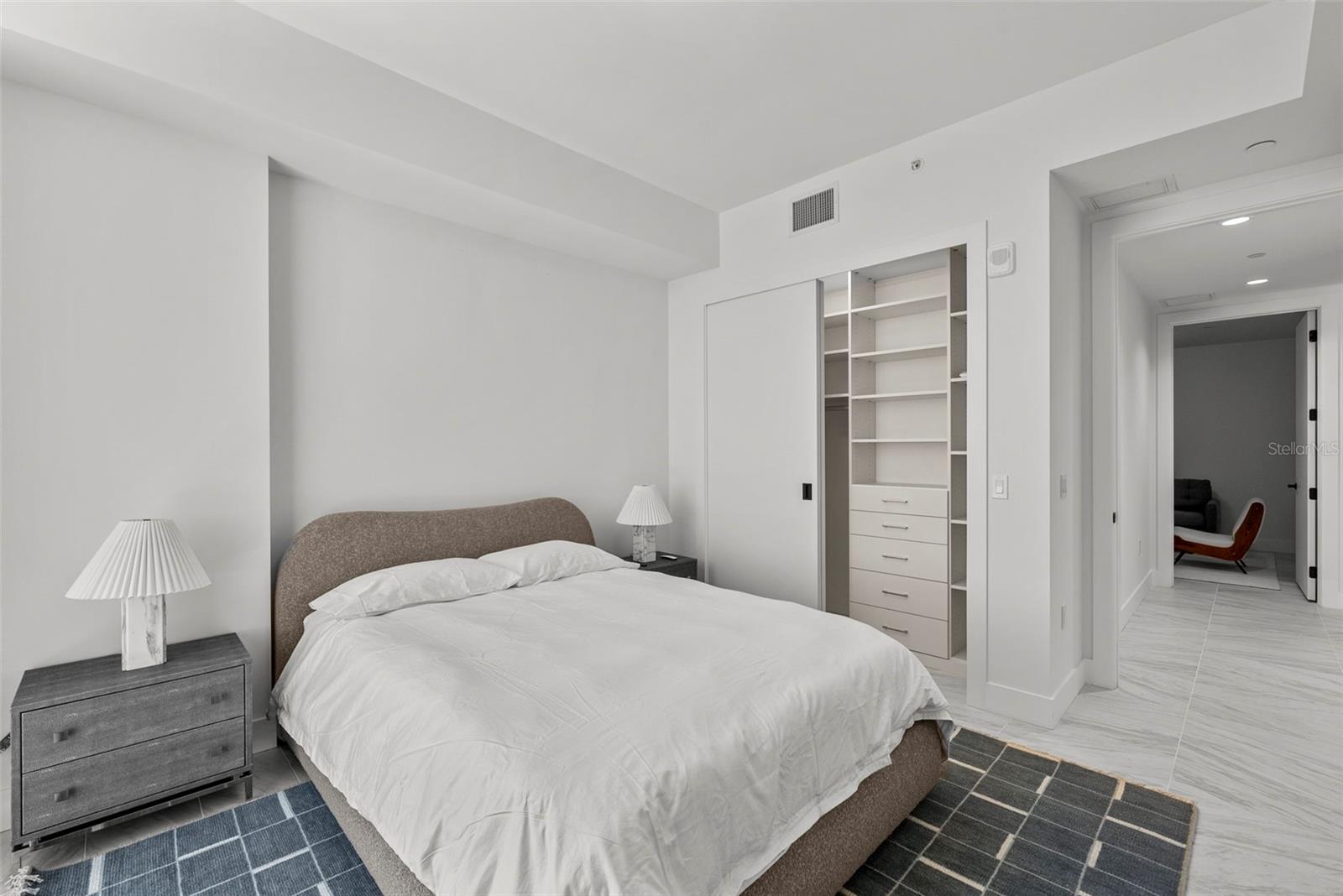 Image 38 of 100 For 777 3rd Avenue N 1502