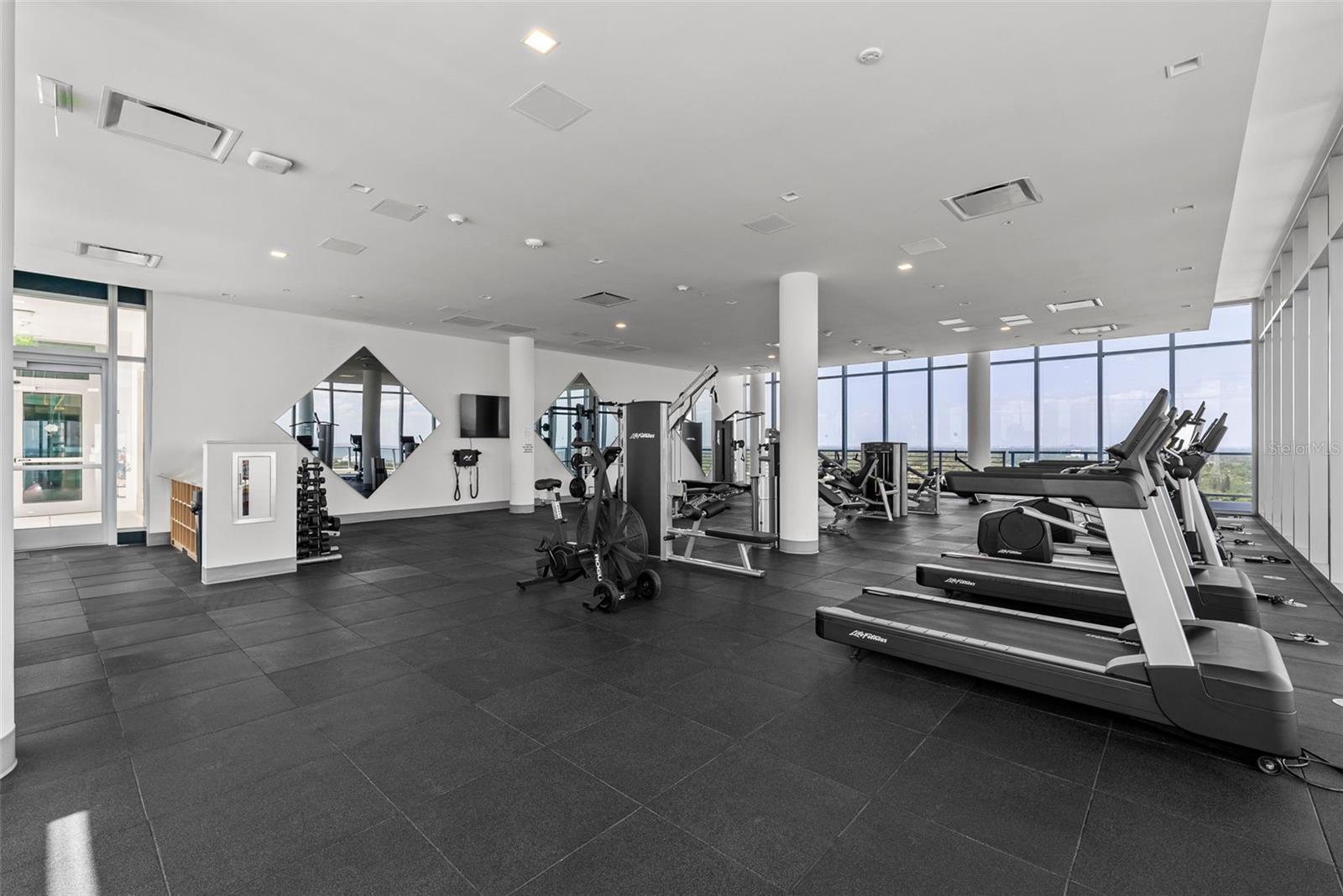 Image 73 of 100 For 777 3rd Avenue N 1502