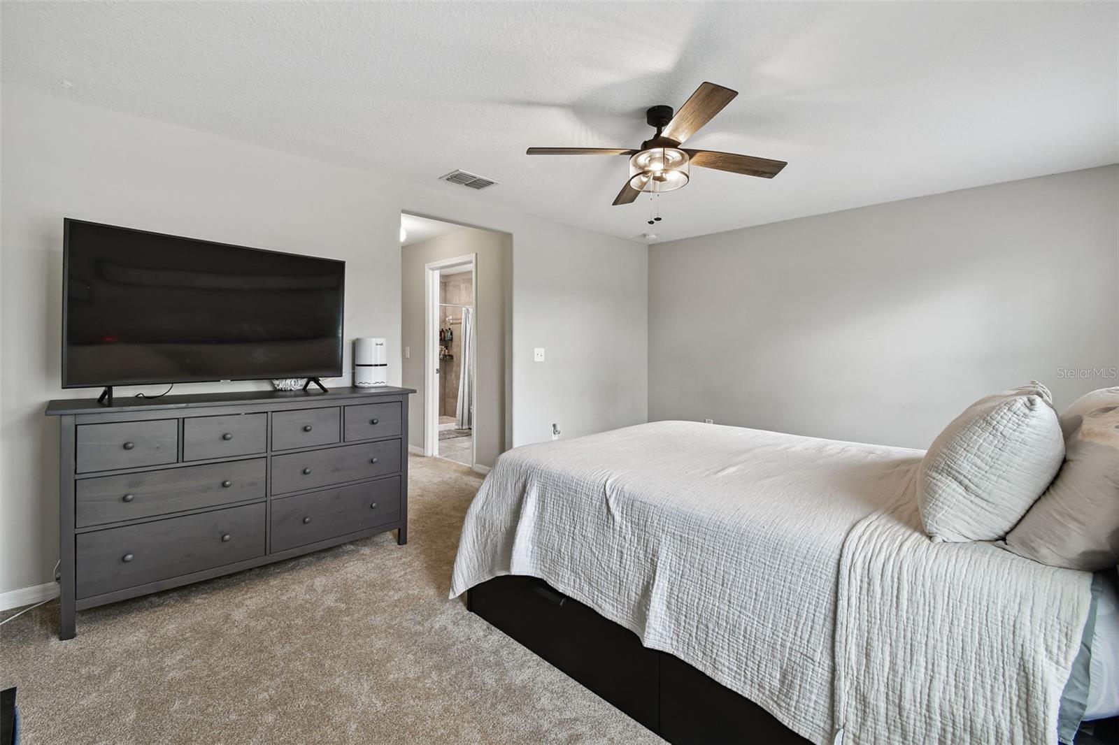 Image 23 of 56 For 12938 Utopia Gardens Way