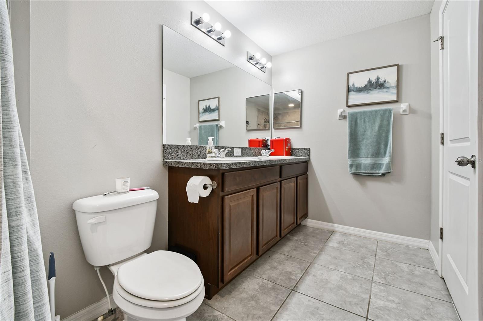Image 25 of 56 For 12938 Utopia Gardens Way
