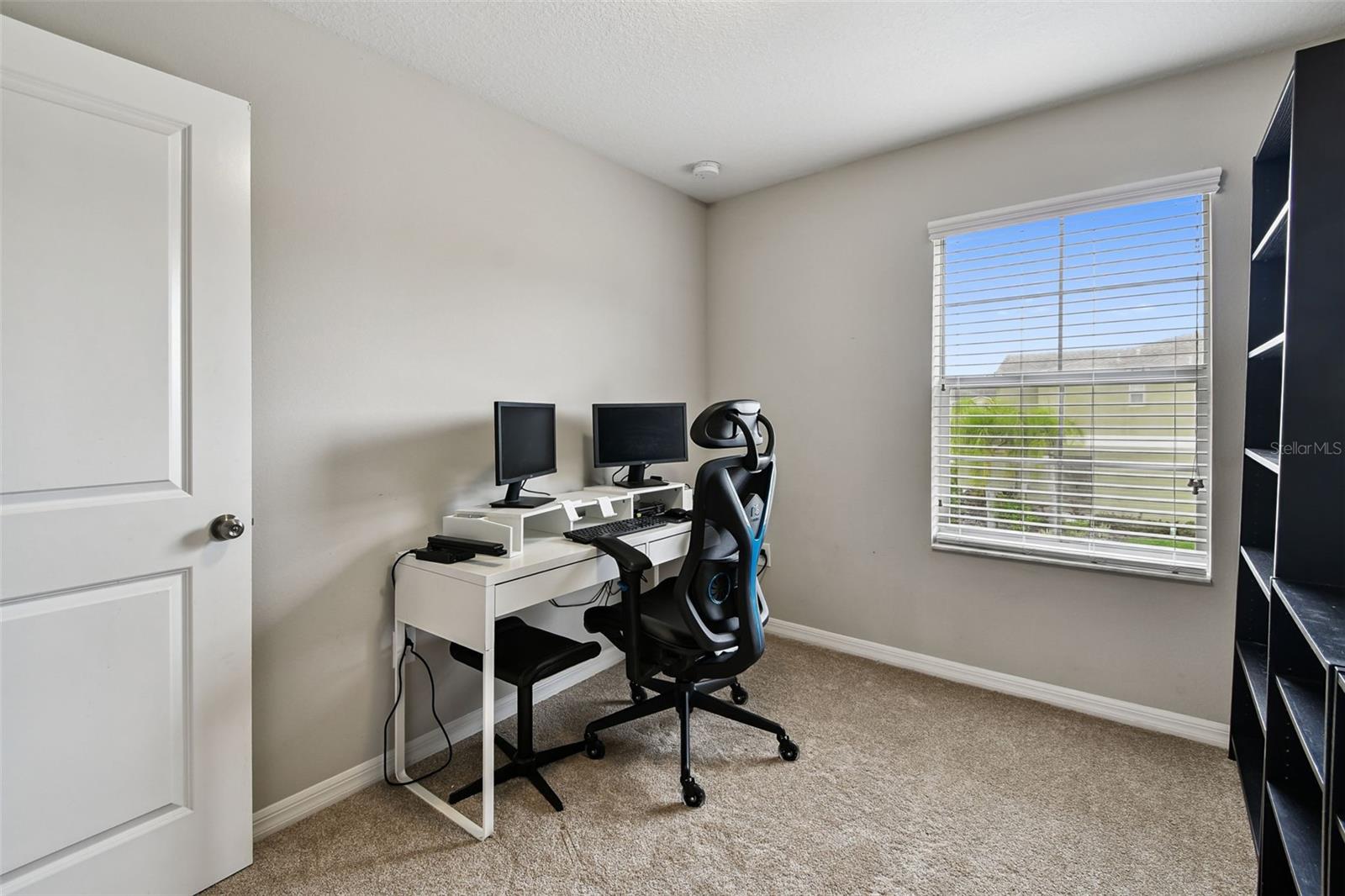 Image 32 of 56 For 12938 Utopia Gardens Way
