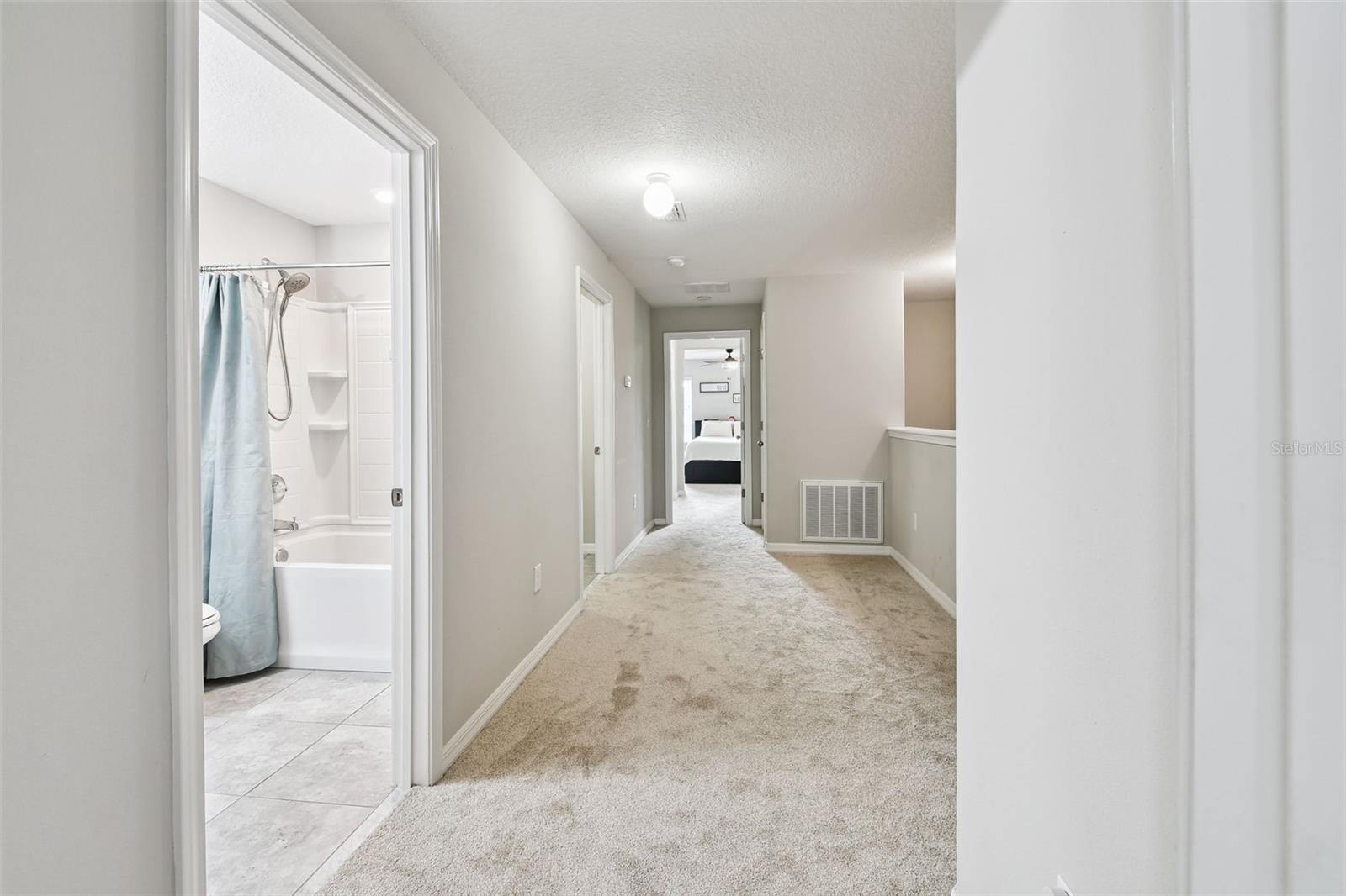 Image 34 of 56 For 12938 Utopia Gardens Way