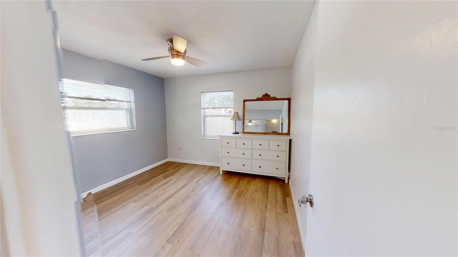 Image 15 of 48 For 6375 19th Avenue N