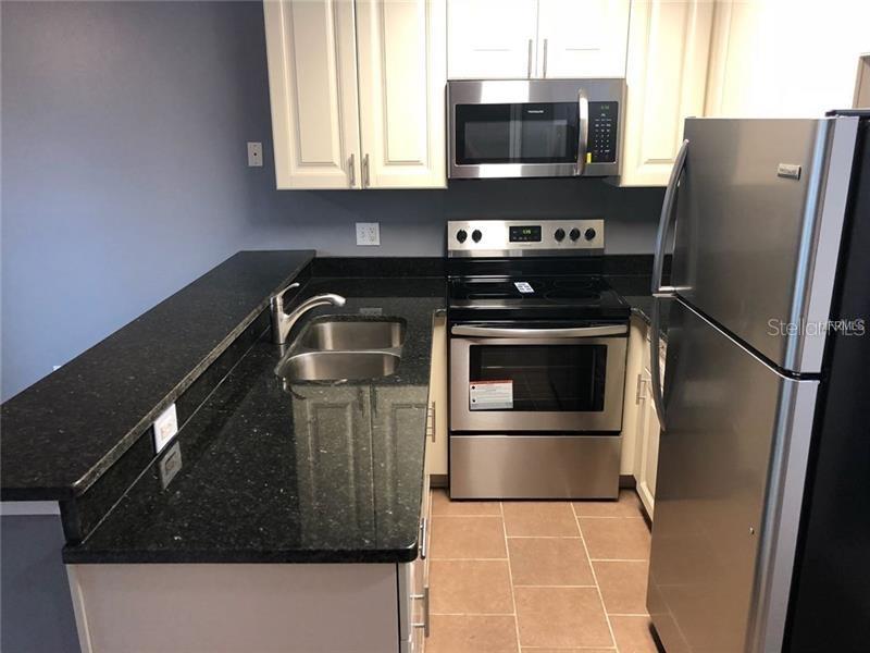 Image 4 of 14 For 11303 Grandville Drive 11303