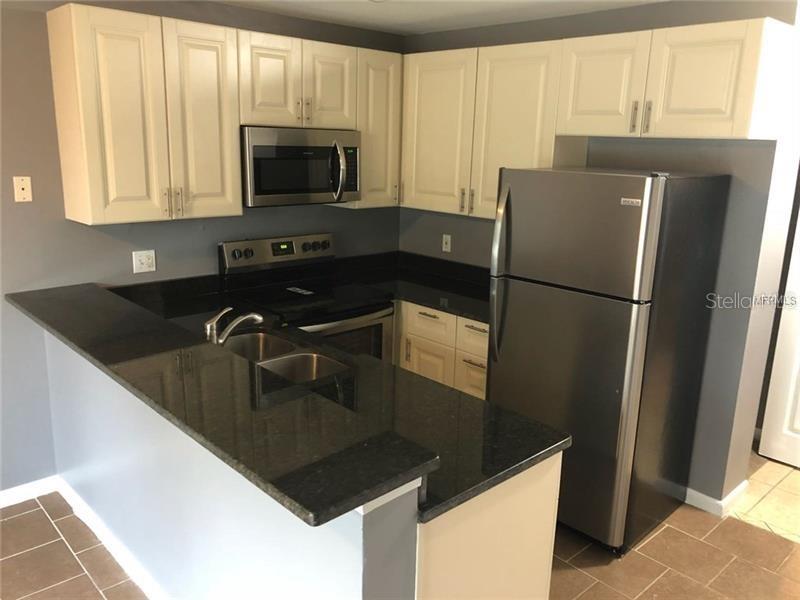 Image 6 of 14 For 11303 Grandville Drive 11303