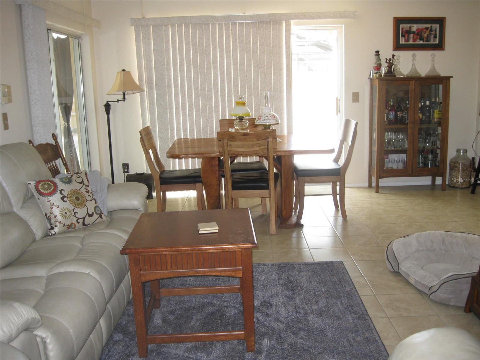 Image 4 of 32 For 2010 Santiago Way S