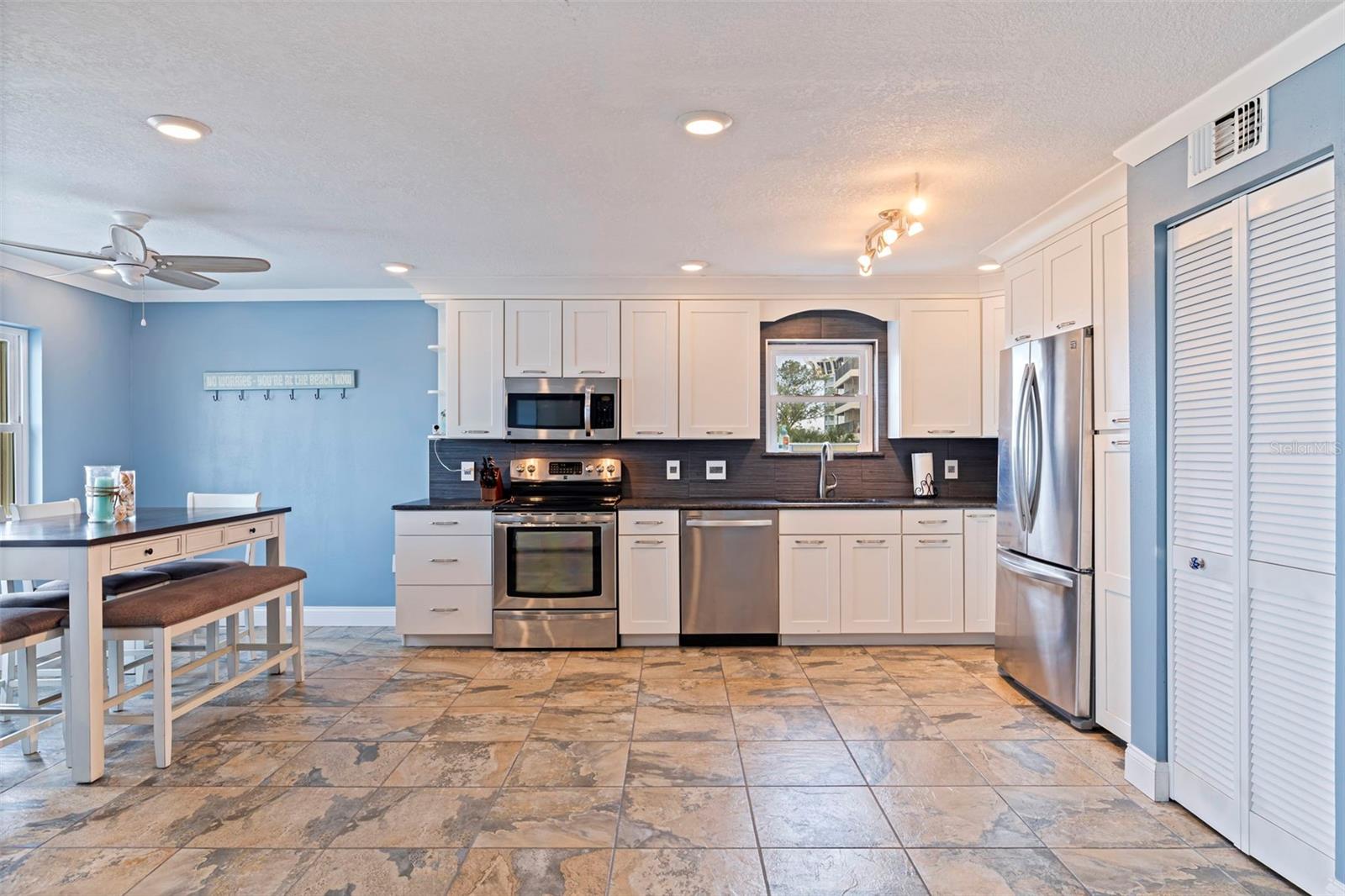 Image 14 of 45 For 5000 Gulf Boulevard 301