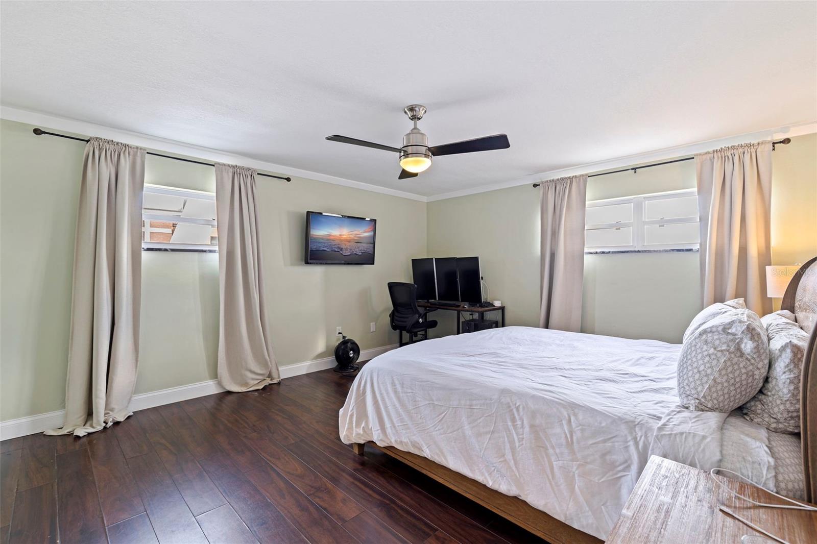 Image 21 of 45 For 5000 Gulf Boulevard 301