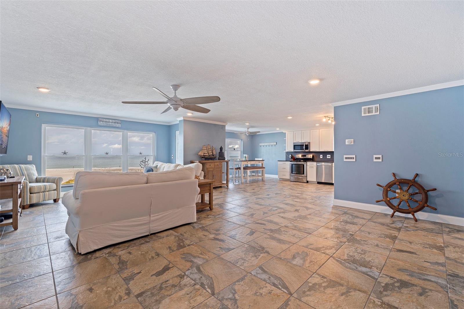 Image 6 of 45 For 5000 Gulf Boulevard 301