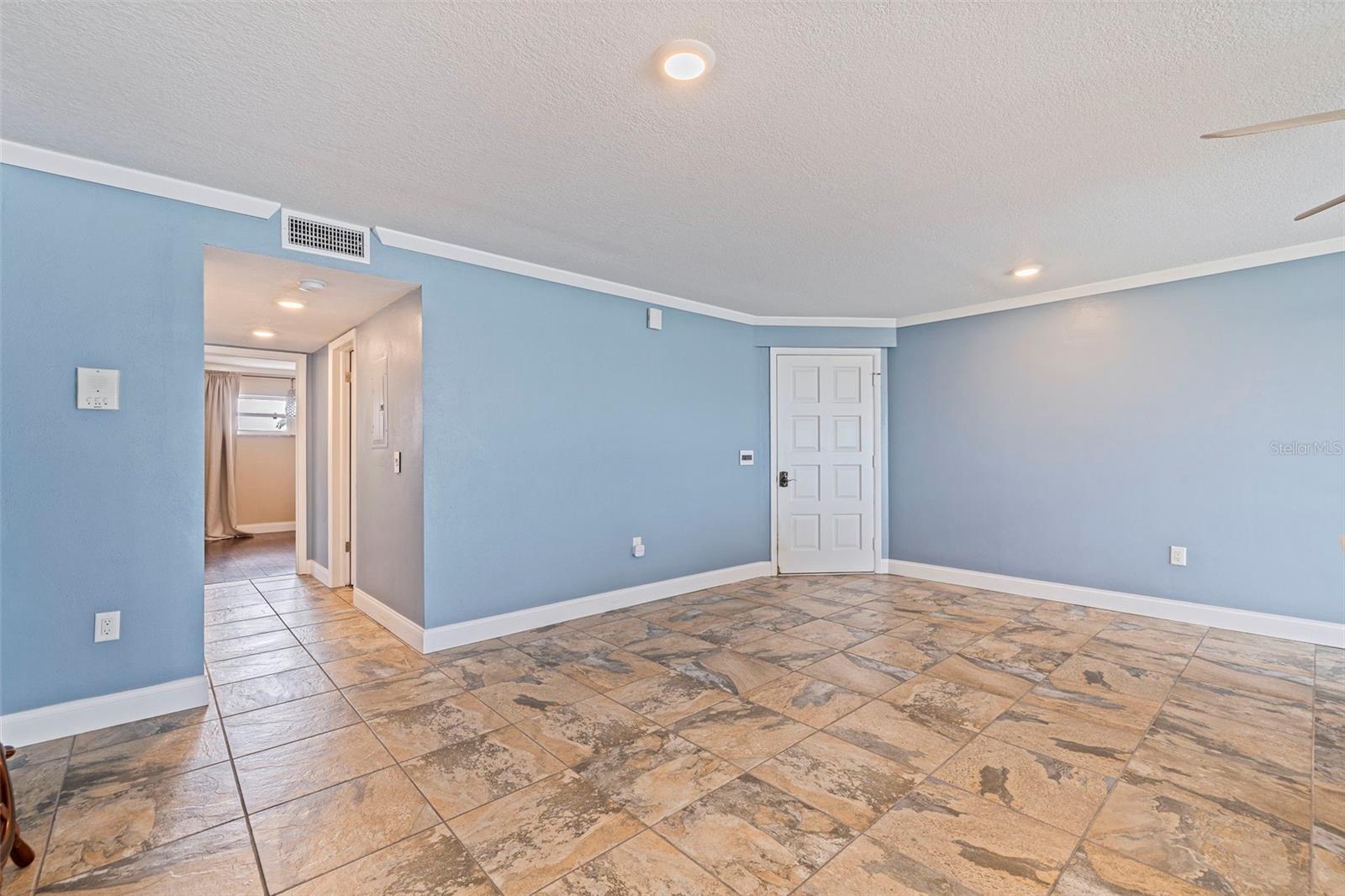 Image 8 of 45 For 5000 Gulf Boulevard 301