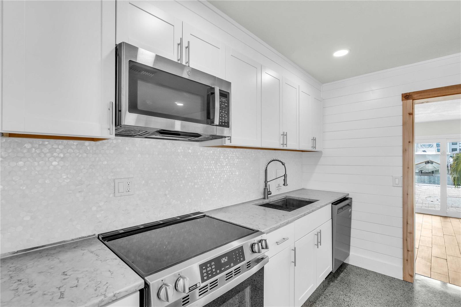 Image 15 of 67 For 349 Bahia Vista Drive