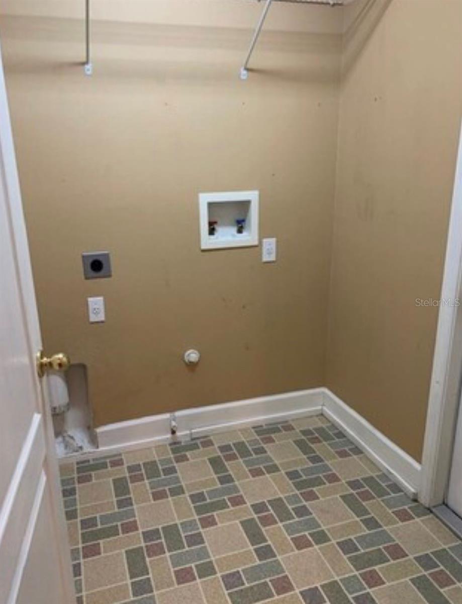 Image 22 of 23 For 5012 Mirror Ridge Court